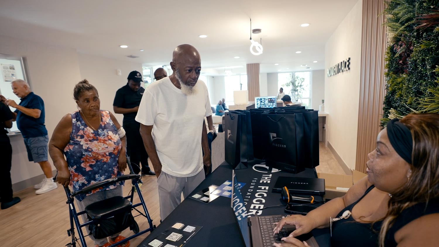 A Window to the World: Pompano Beach Seniors Step Into a Connected Future